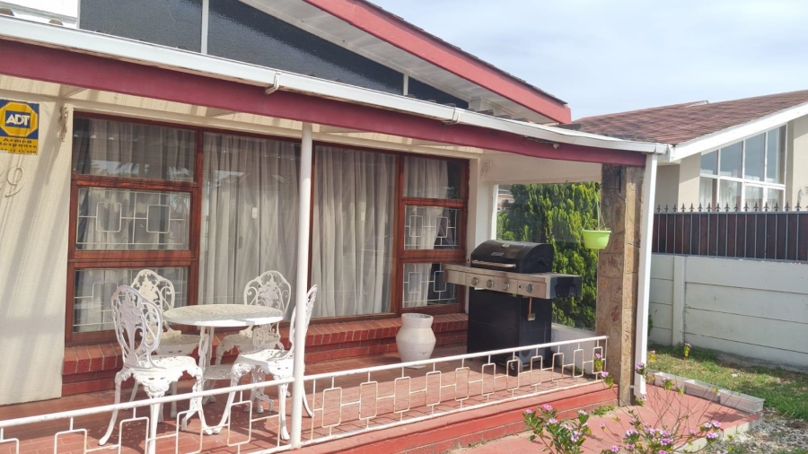 3 Bedroom Property for Sale in Morningside Eastern Cape